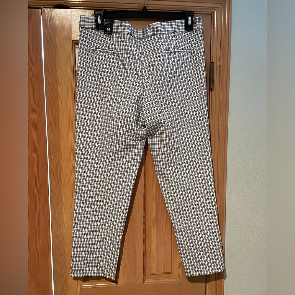 Amanda + Chelsea size 14 stretch ankle pant